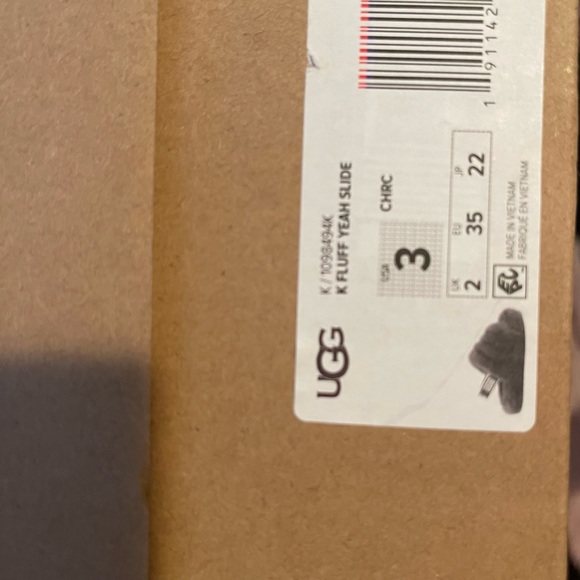 Ugg Slippers - Picture 3 of 3